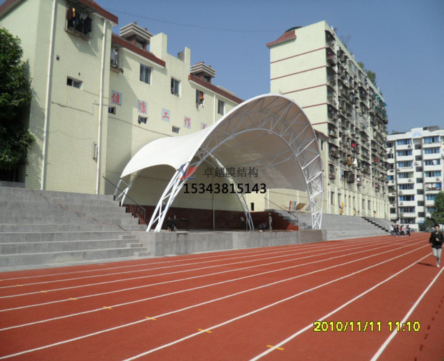  <font color='red'>膜結(jié)構(gòu)看臺</font>都是什么材質(zhì)的？